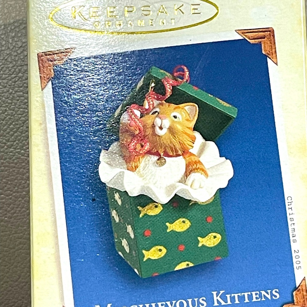 Hallmark Ornament Mischievous Kittens